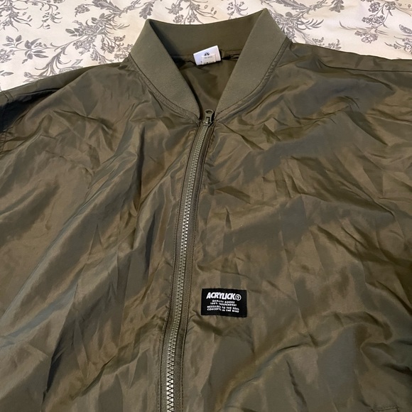 Men light weight jacket - Picture 2 of 5